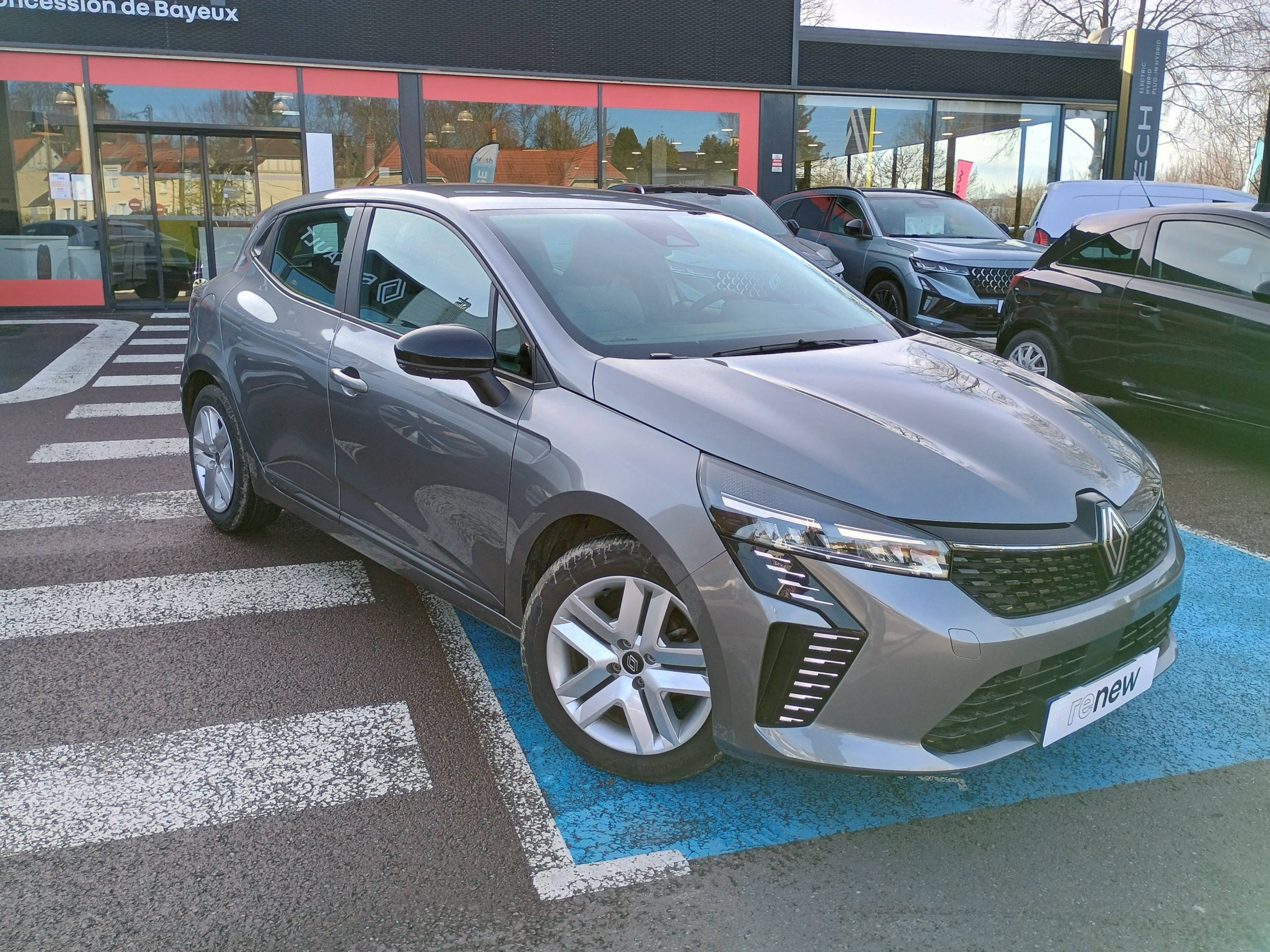 Vente en ligne Renault Clio 5 Clio SCe 65 au prix de 14 990 €