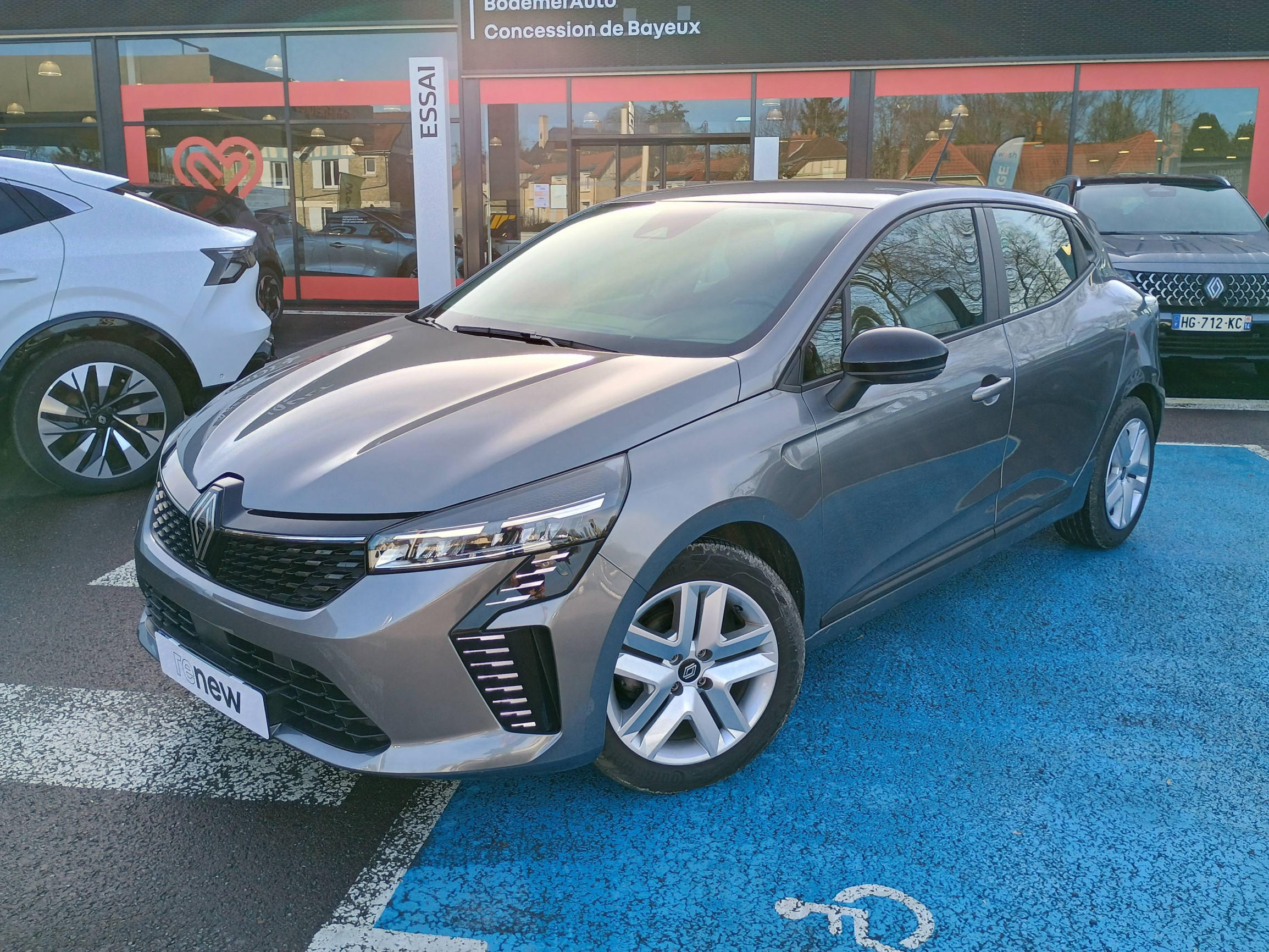Renault Clio 5 Clio SCe 65 occasion de 2024 en vente à Bayeux