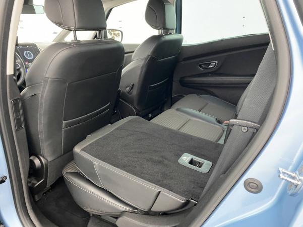 Vente en ligne Renault Scenic 4 Scenic Blue dCi 120 au prix de 14 590 €