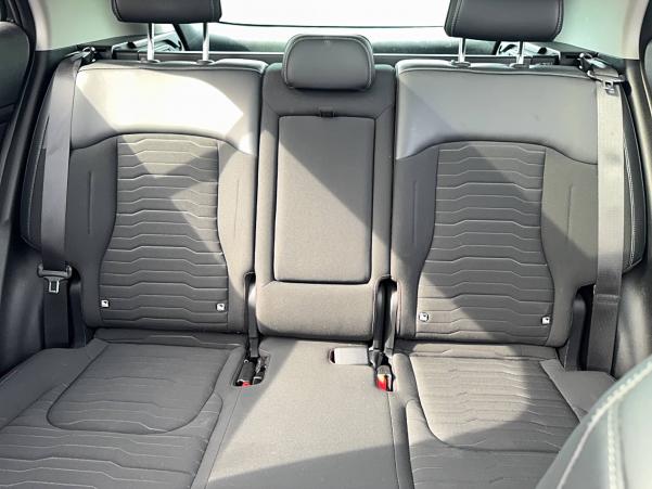 Vente en ligne Kia Sportage  1.6 T-GDi 230ch ISG Hybride BVA6 4x2 au prix de 32 990 €
