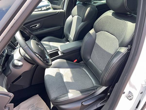 Vente en ligne Renault Grand Scenic 4 Grand Scenic TCe 140 FAP - 21 au prix de 20 990 €