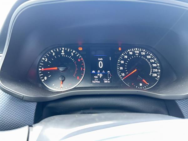Vente en ligne Renault Arkana  mild hybrid 140 EDC FAP - 22 au prix de 19 990 €