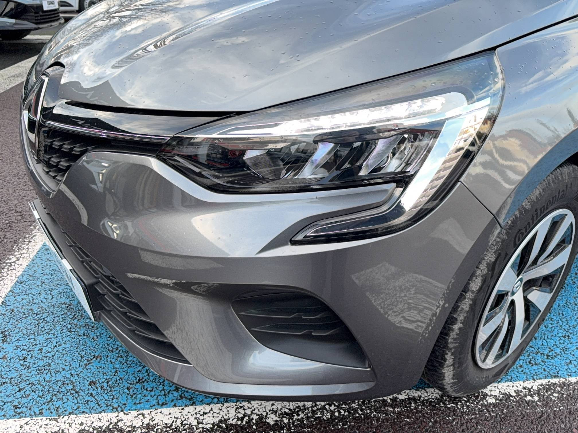 Vente en ligne Renault Clio 5 Clio TCe 90 au prix de 14 990 €