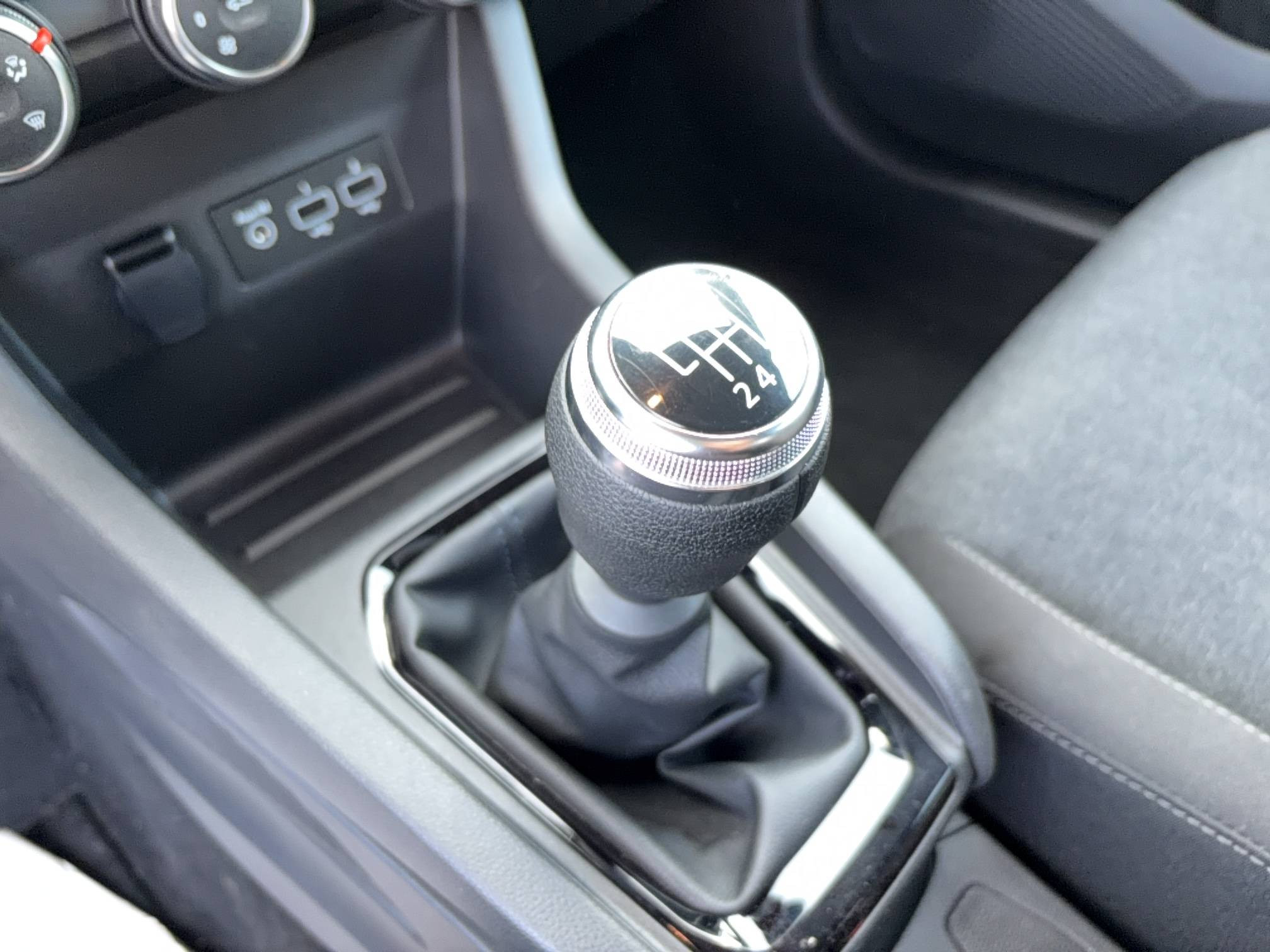 Vente en ligne Renault Clio 5 Clio TCe 90 au prix de 14 990 €