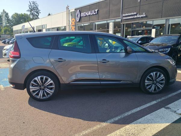 Vente en ligne Renault Grand Scenic 4 Grand Scenic Blue dCi 120 - 21 au prix de 18 990 €
