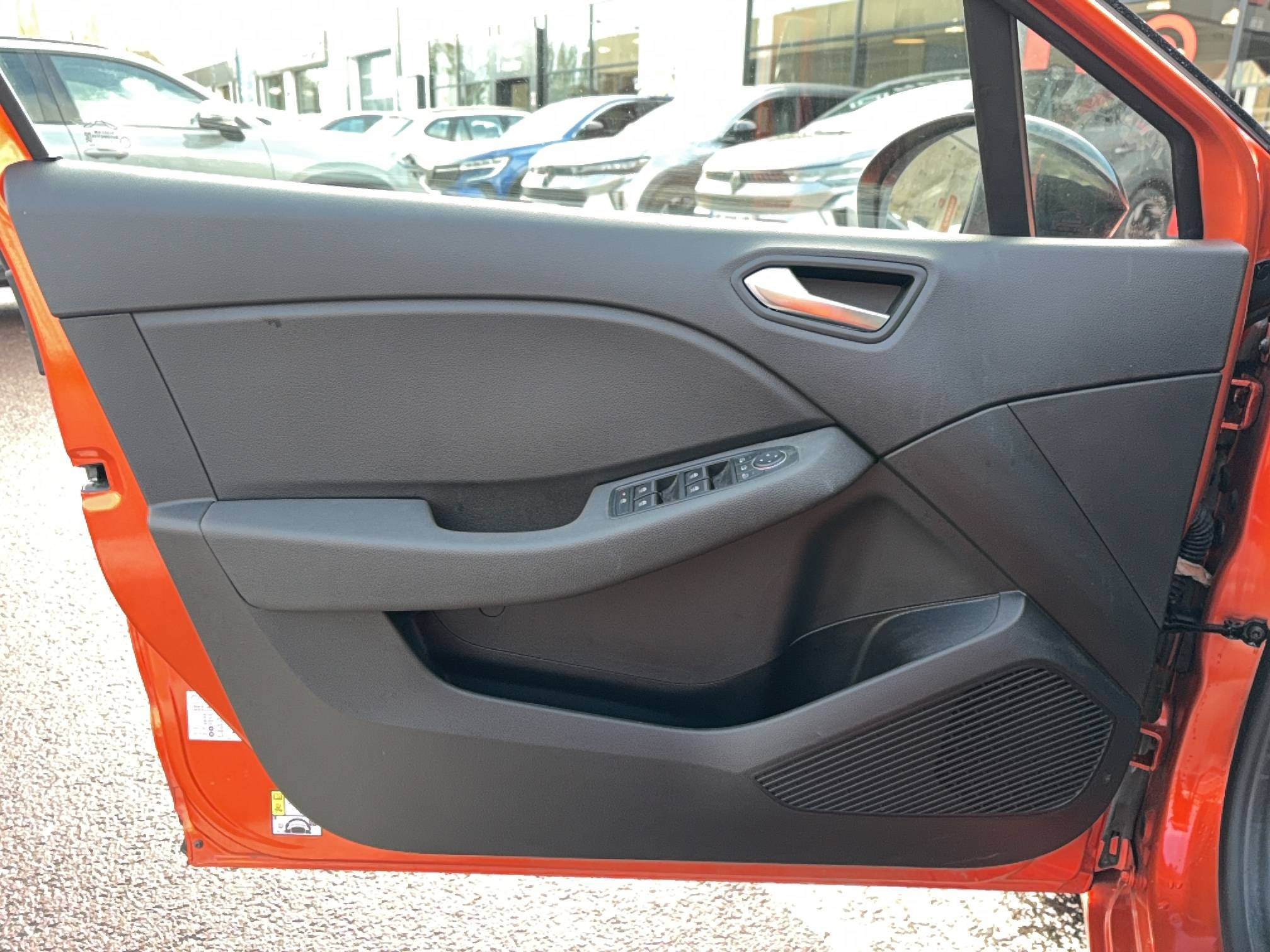 Vente en ligne Renault Clio 5 Clio SCe 65 au prix de 13 990 €