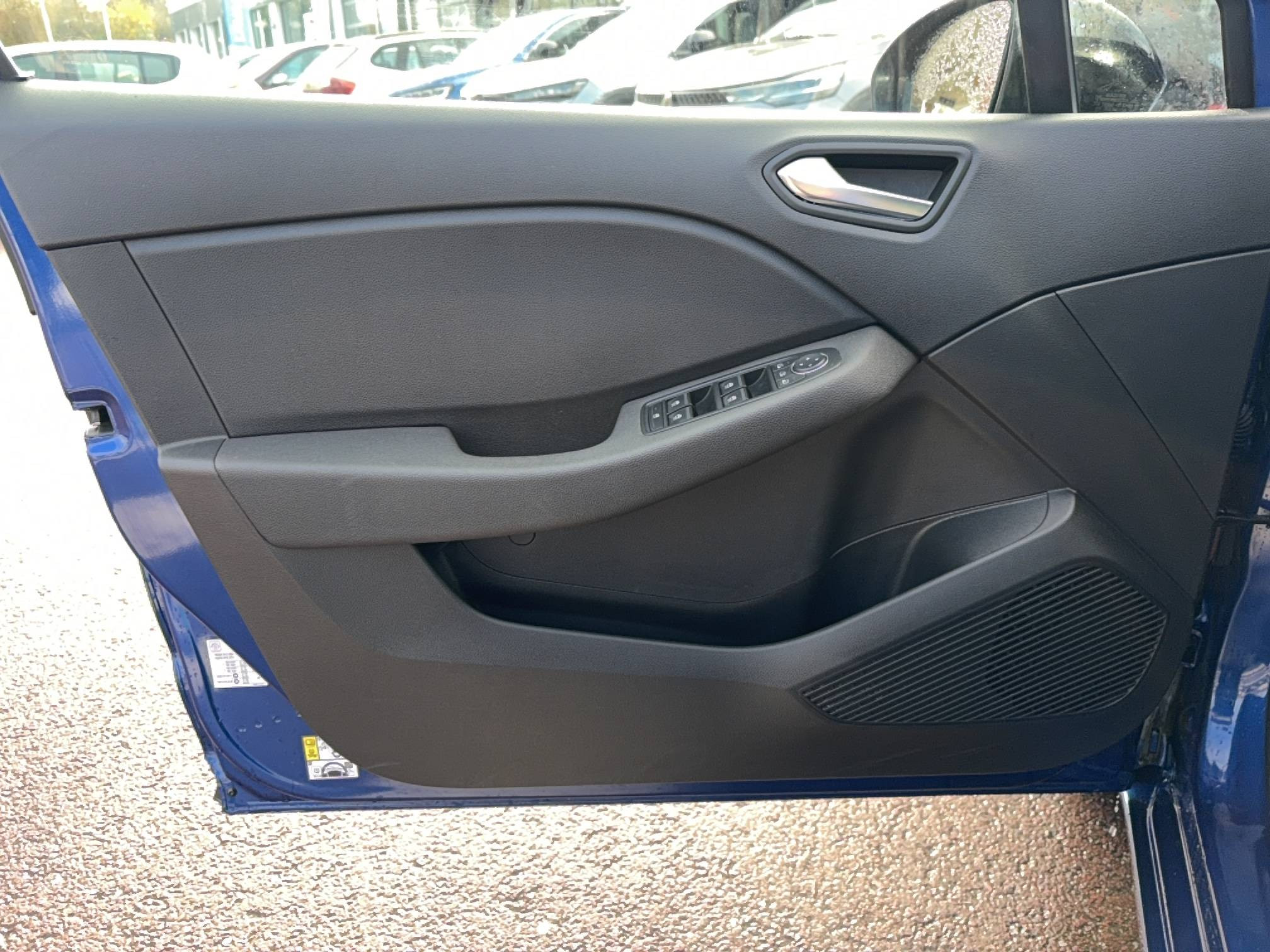 Vente en ligne Renault Clio 5 Clio TCe 90 au prix de 14 990 €