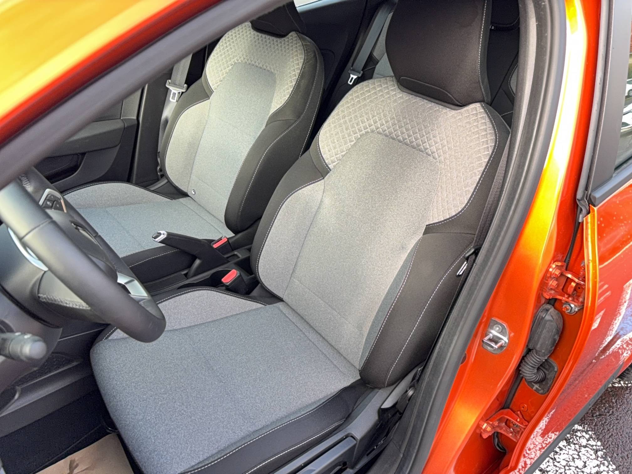 Vente en ligne Renault Clio 5 Clio SCe 65 au prix de 13 990 €