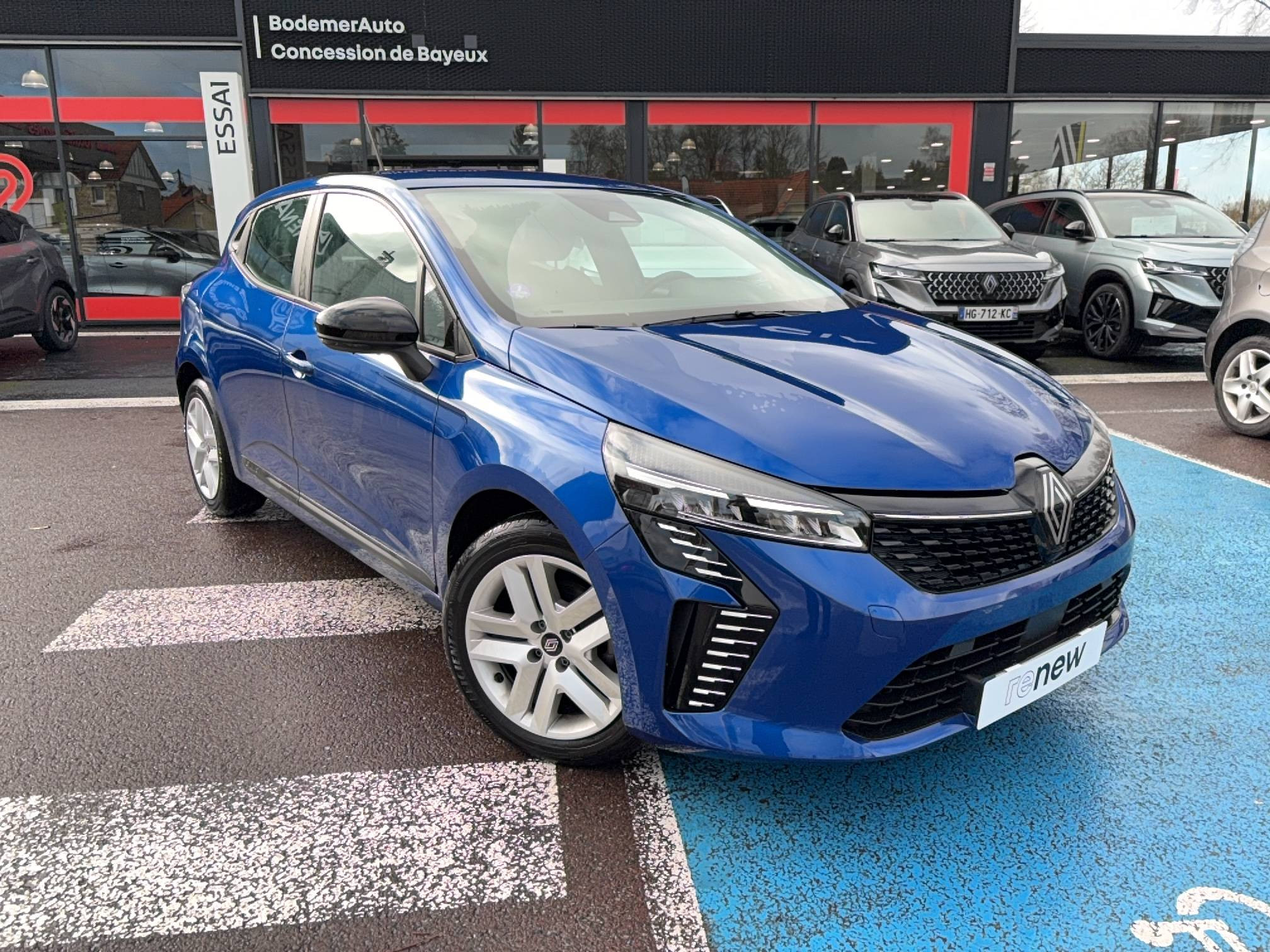 Vente en ligne Renault Clio 5 Clio TCe 90 au prix de 14 990 €