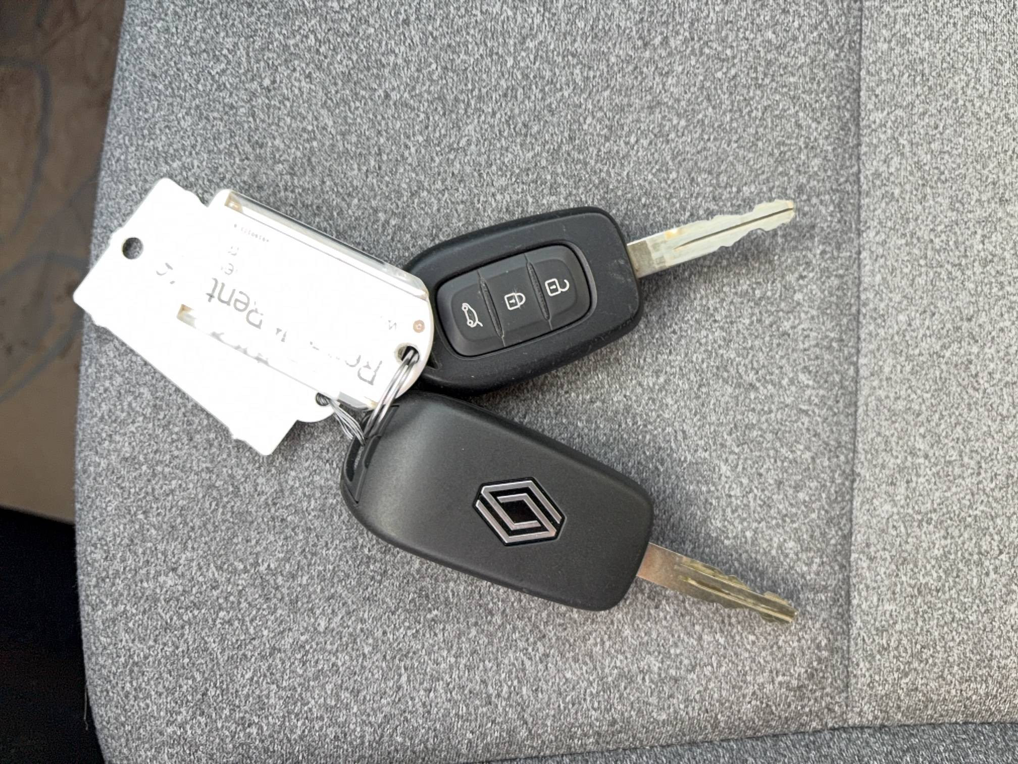 Vente en ligne Renault Clio 5 Clio SCe 65 au prix de 13 990 €