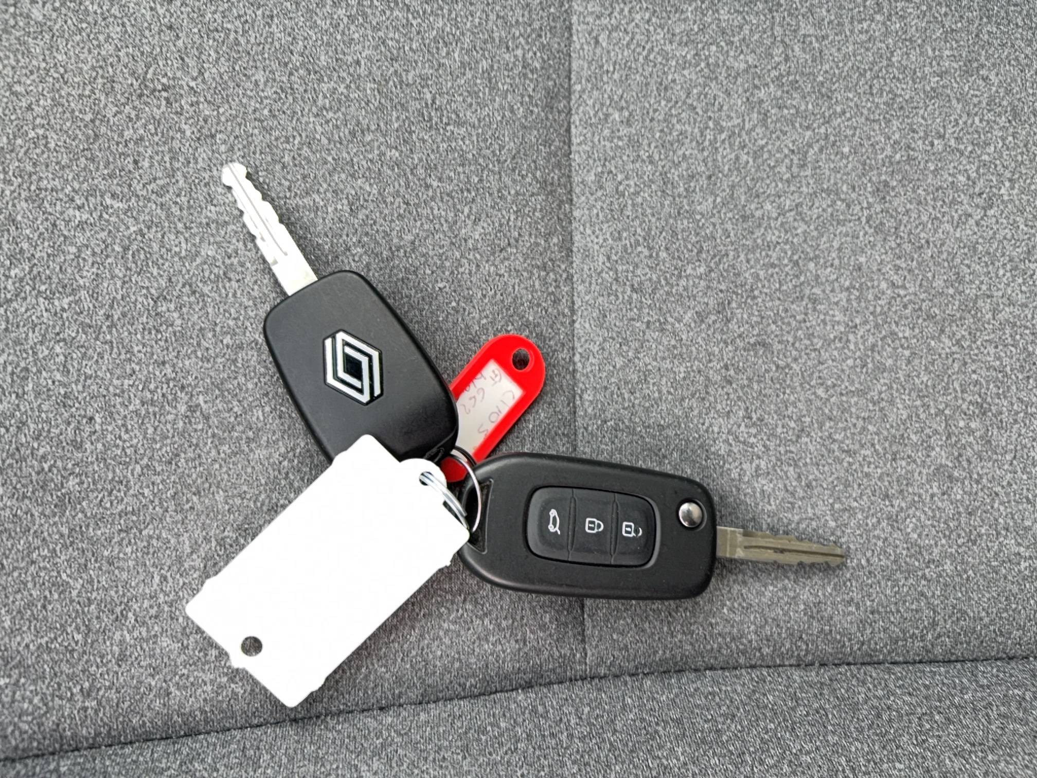 Vente en ligne Renault Clio 5 Clio TCe 90 au prix de 14 990 €