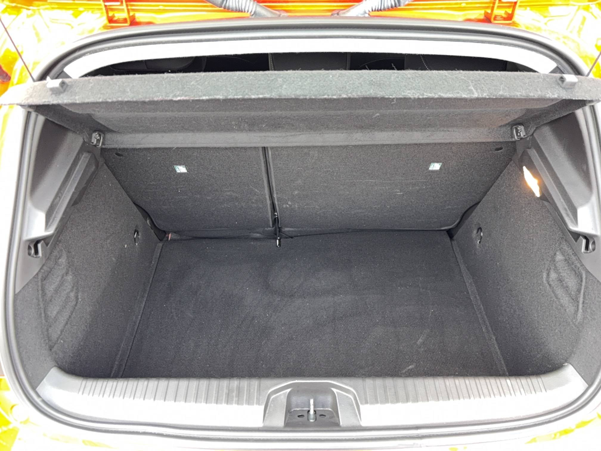 Vente en ligne Renault Clio 5 Clio SCe 65 au prix de 13 990 €