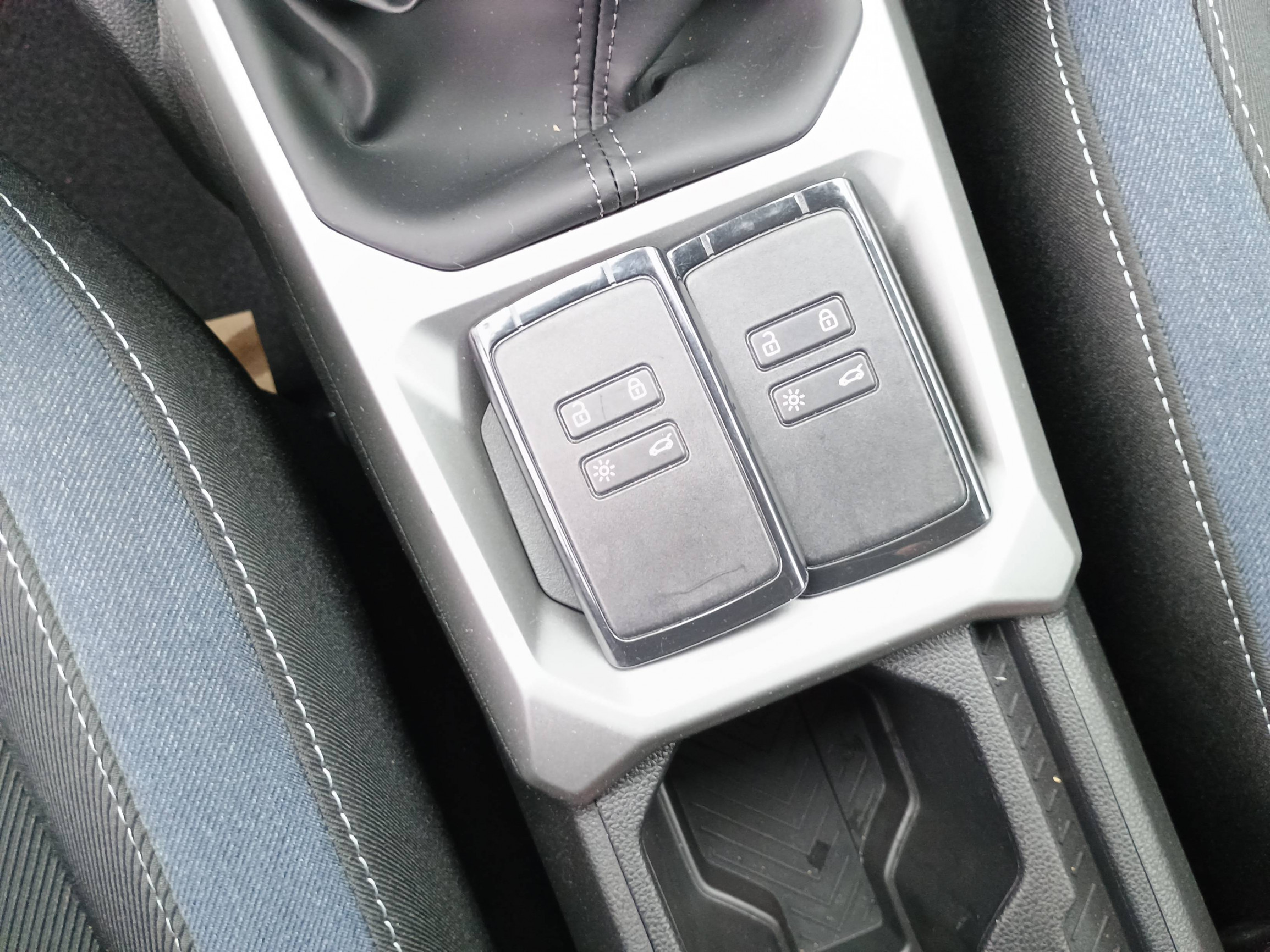 Vente en ligne Dacia Duster  ECO-G 100 au prix de 22 990 €