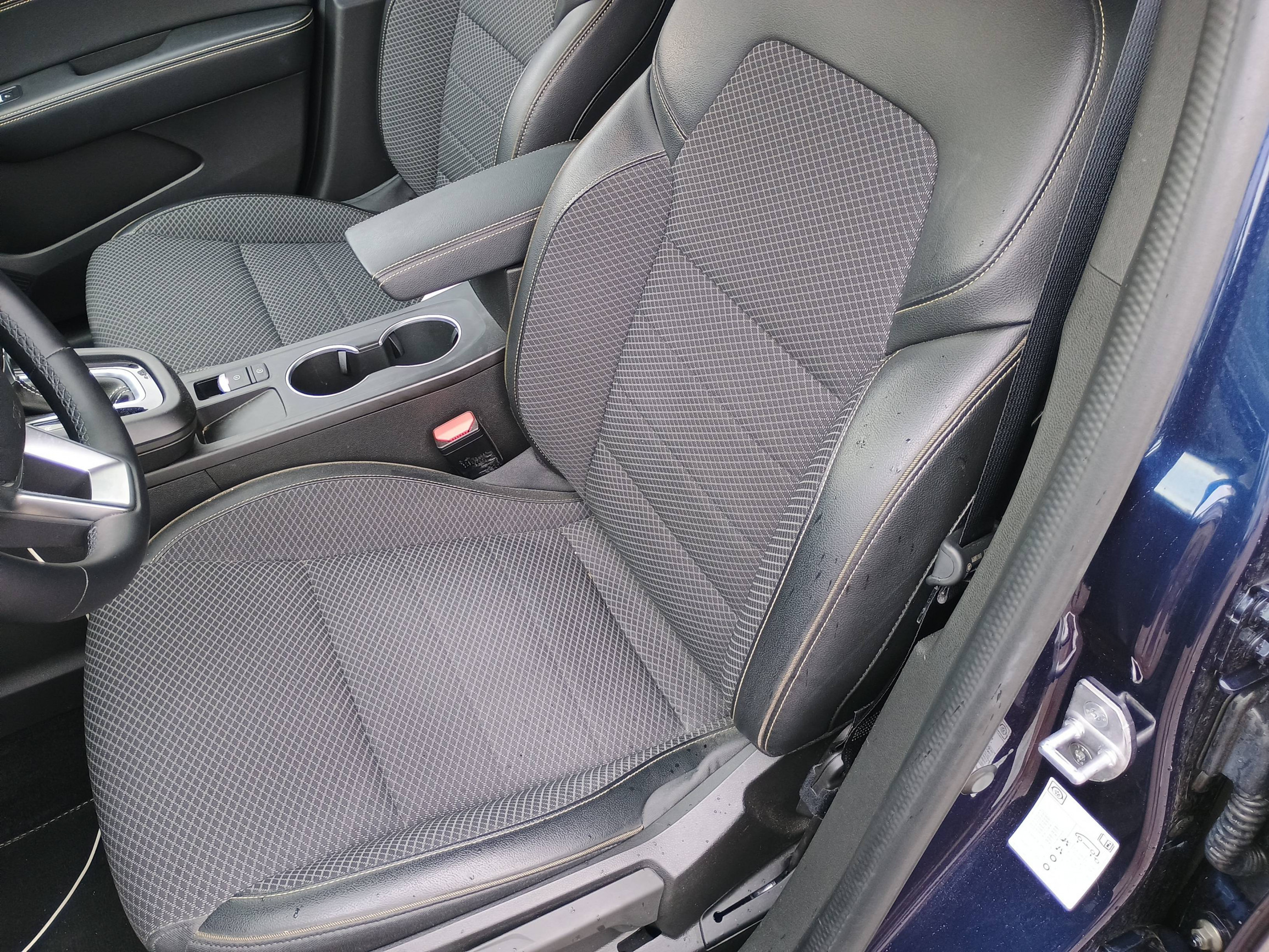 Vente en ligne Renault Arkana  TCe 140 EDC - 23 au prix de 23 990 €