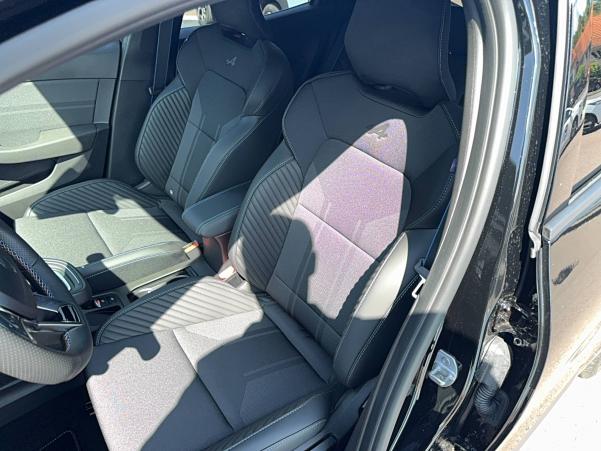 Vente en ligne Renault Clio 5 Clio E-Tech full hybrid 145 ch GSR2 au prix de 27 590 €