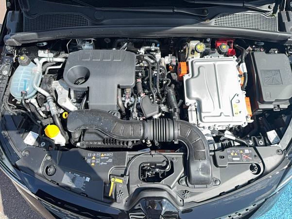 Vente en ligne Renault Clio 5 Clio E-Tech full hybrid 145 ch GSR2 au prix de 27 590 €