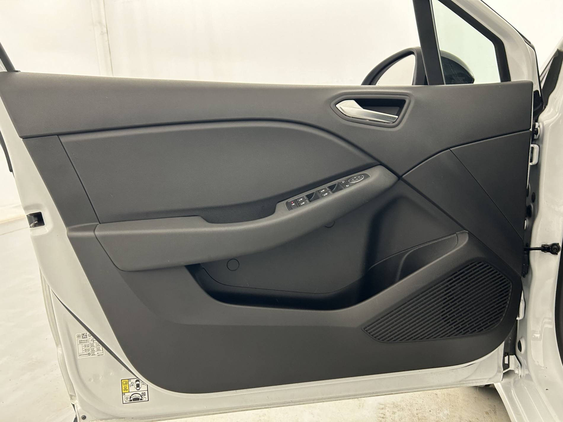 Vente en ligne Renault Clio 5 Clio E-Tech 140 - 21N au prix de 16 990 €