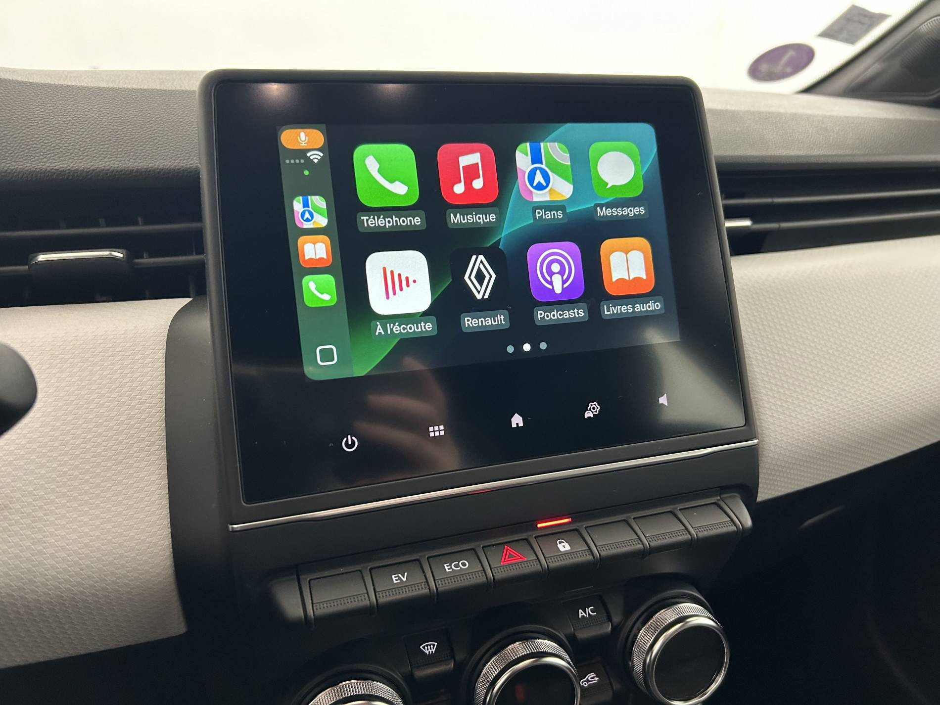 Vente en ligne Renault Clio 5 Clio E-Tech 140 - 21N au prix de 16 990 €