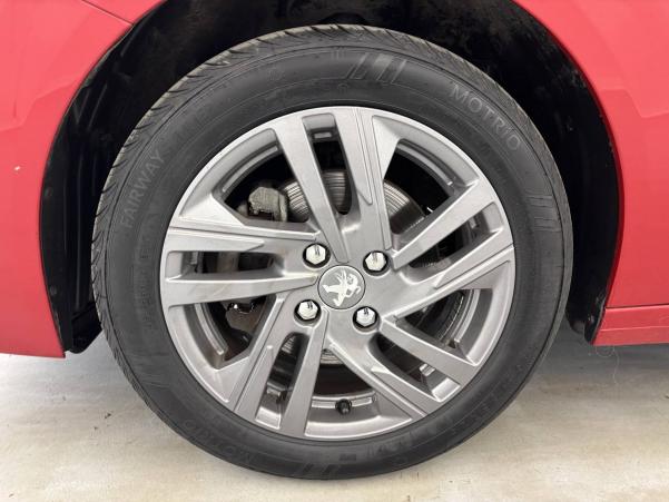 Vente en ligne Peugeot 208  PureTech 100 S&S BVM6 au prix de 12 590 €