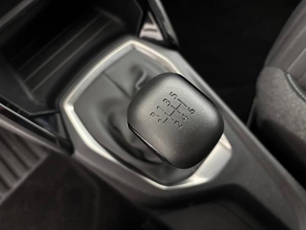 Vente en ligne Peugeot 208  PureTech 100 S&S BVM6 au prix de 12 590 €