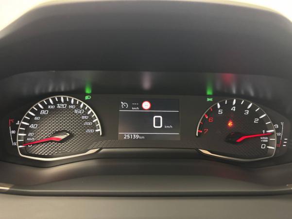Vente en ligne Peugeot 208  PureTech 100 S&S BVM6 au prix de 12 590 €