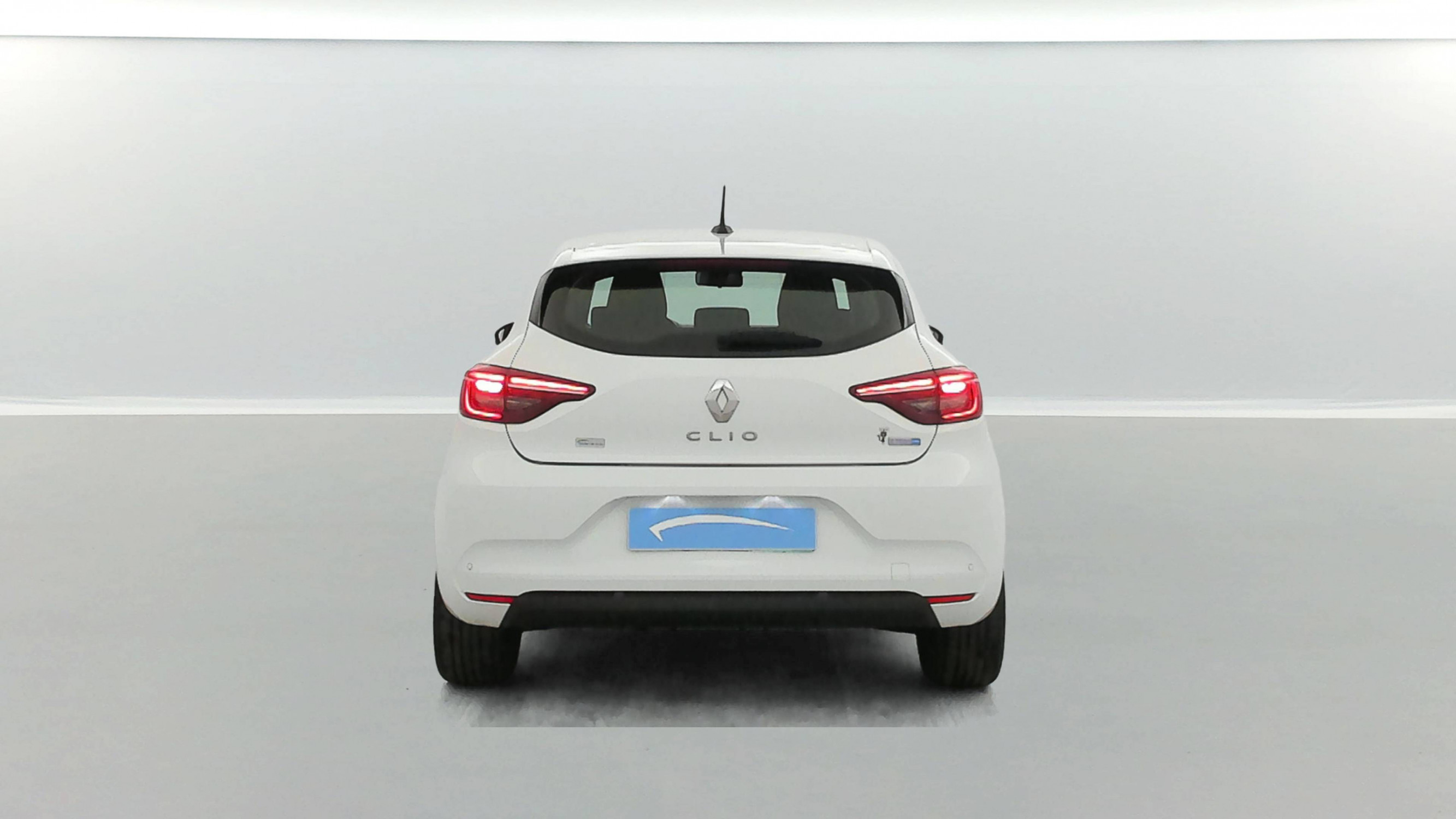 Vente en ligne Renault Clio 5 Clio E-Tech 140 - 21N au prix de 16 990 €