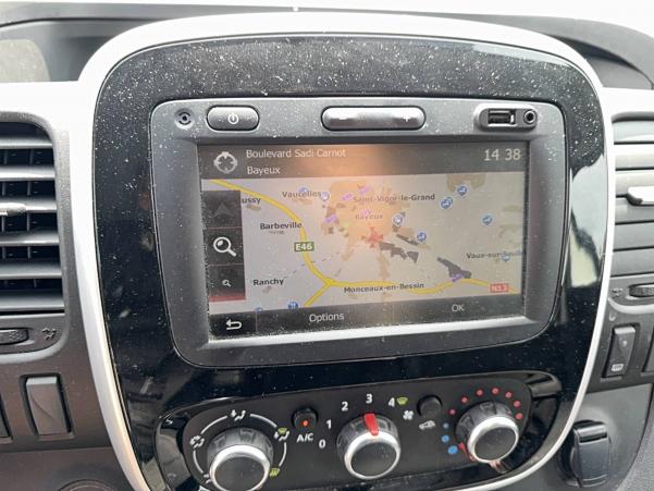 Vente en ligne Renault Trafic Cabine Approfondie TRAFIC CA L1H1 1000 KG DCI 120 au prix de 17 990 €