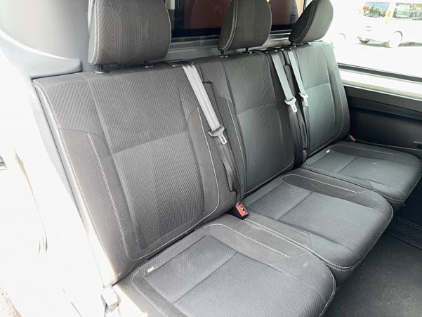 Vente en ligne Renault Trafic Cabine Approfondie TRAFIC CA L1H1 1000 KG DCI 120 au prix de 17 990 €