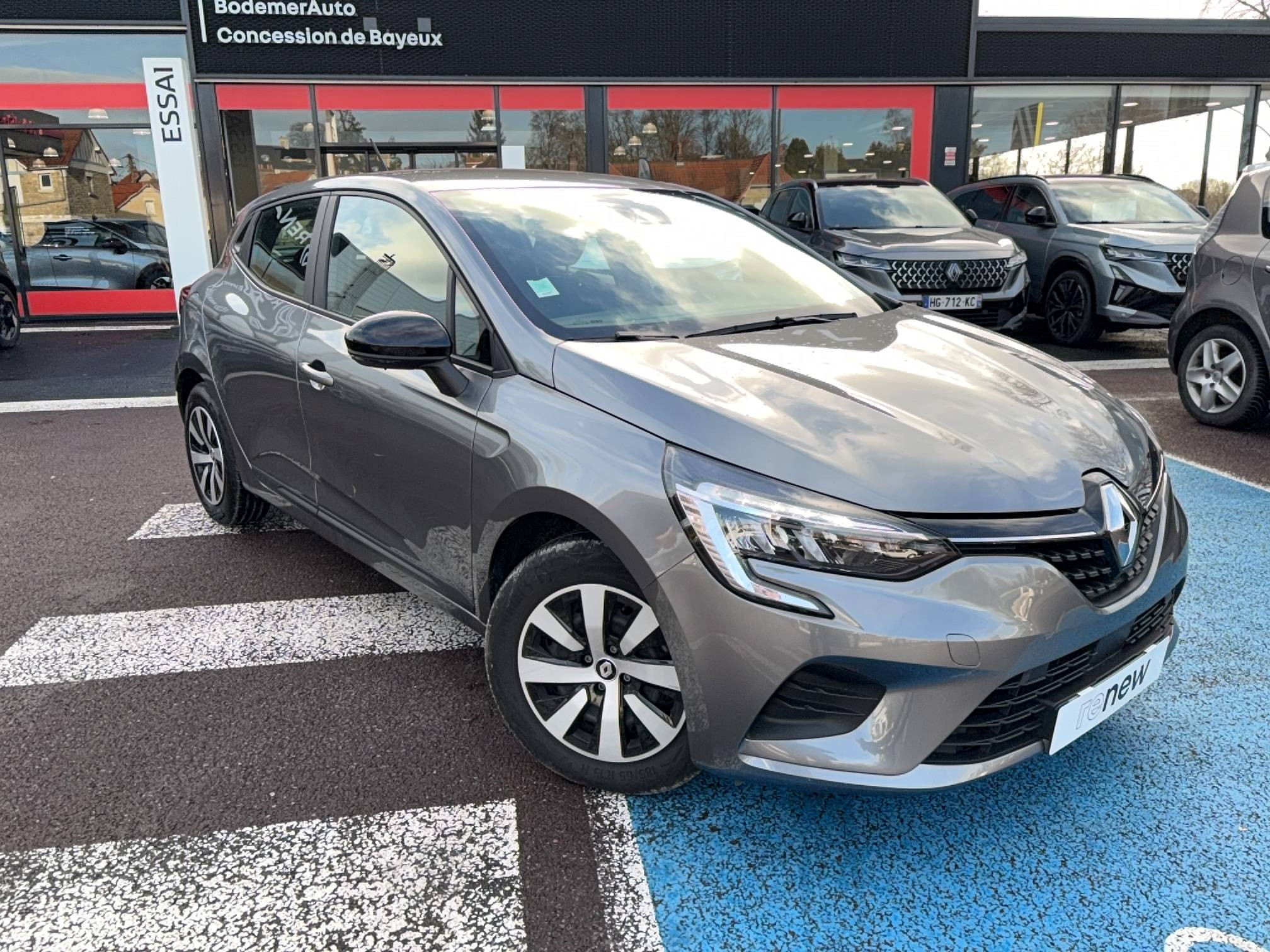 Vente en ligne Renault Clio 5 Clio TCe 90 au prix de 14 990 €