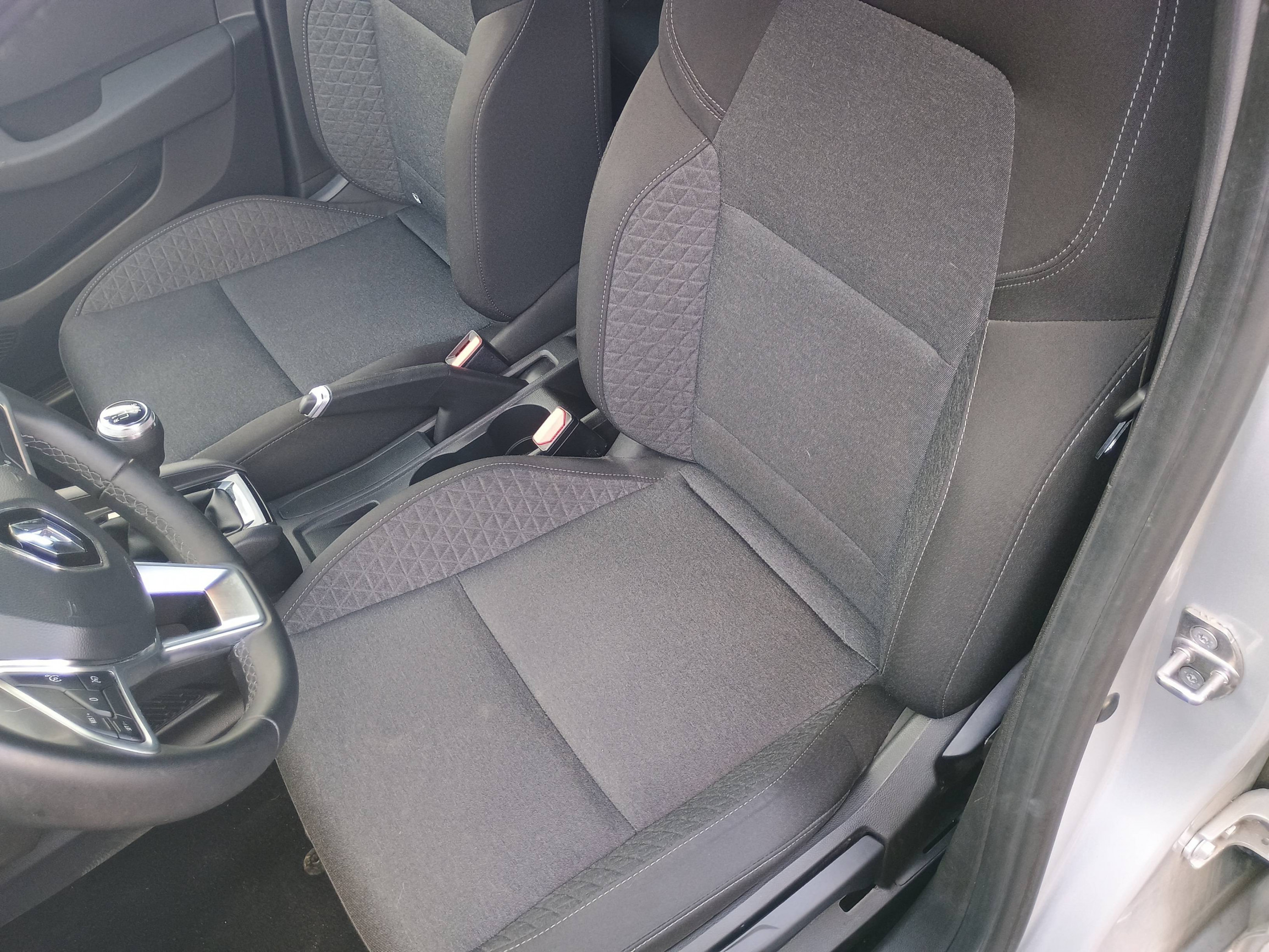 Vente en ligne Renault Clio 5 Clio TCe 90 au prix de 14 990 €