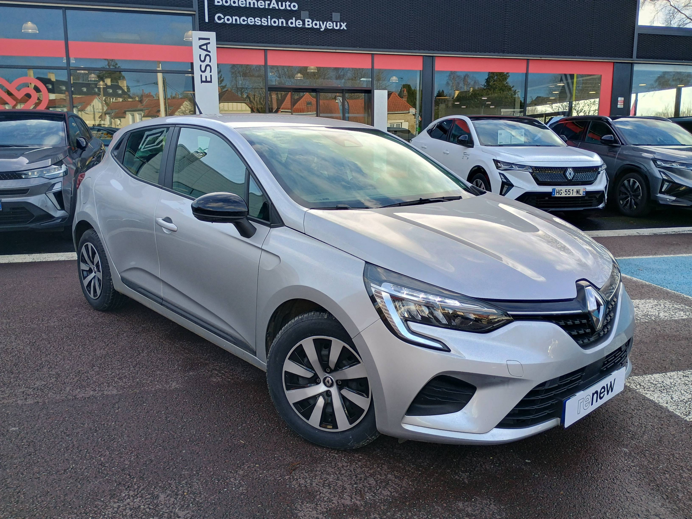 Vente en ligne Renault Clio 5 Clio TCe 90 au prix de 14 990 €