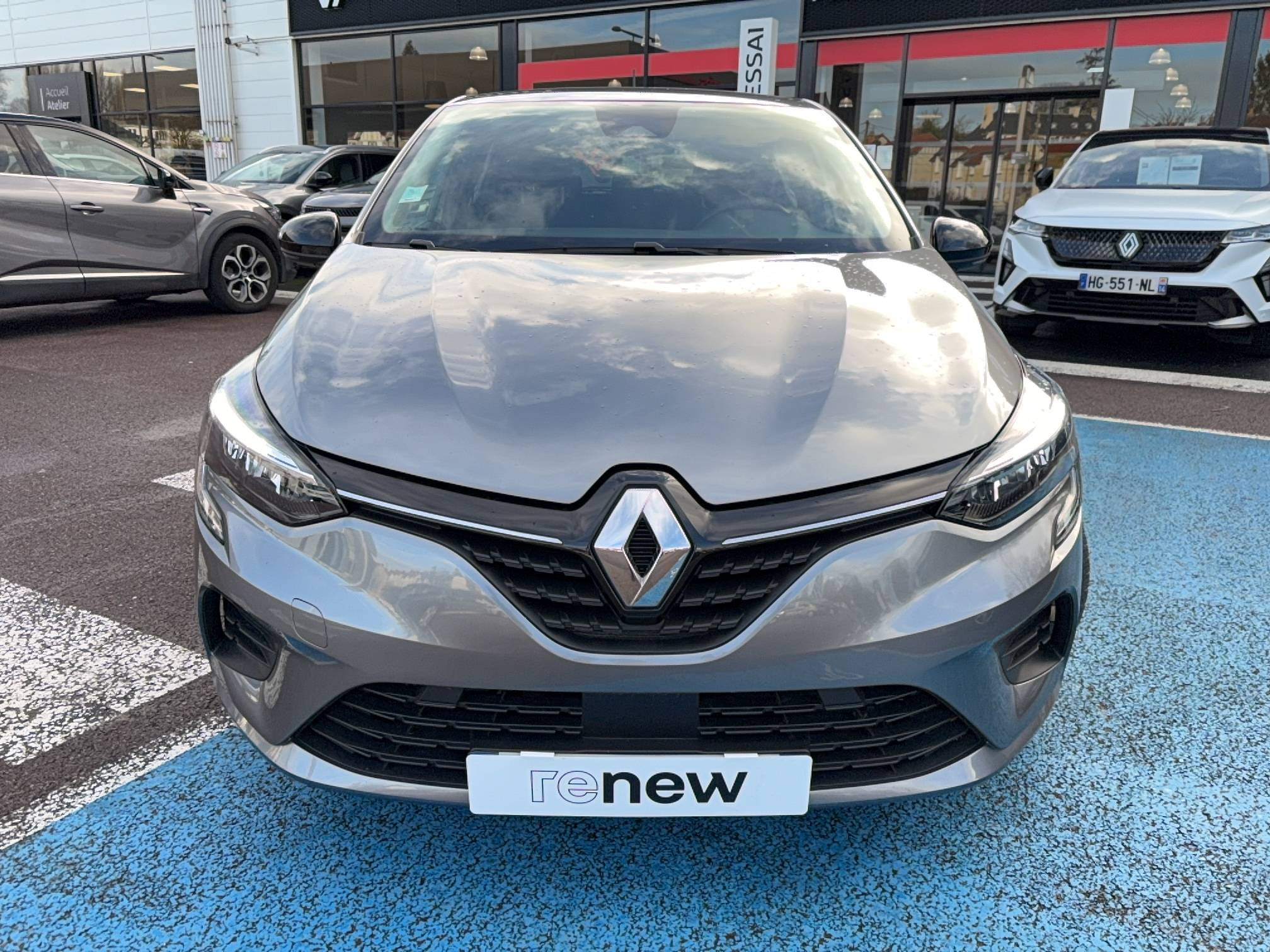 Vente en ligne Renault Clio 5 Clio TCe 90 au prix de 14 990 €