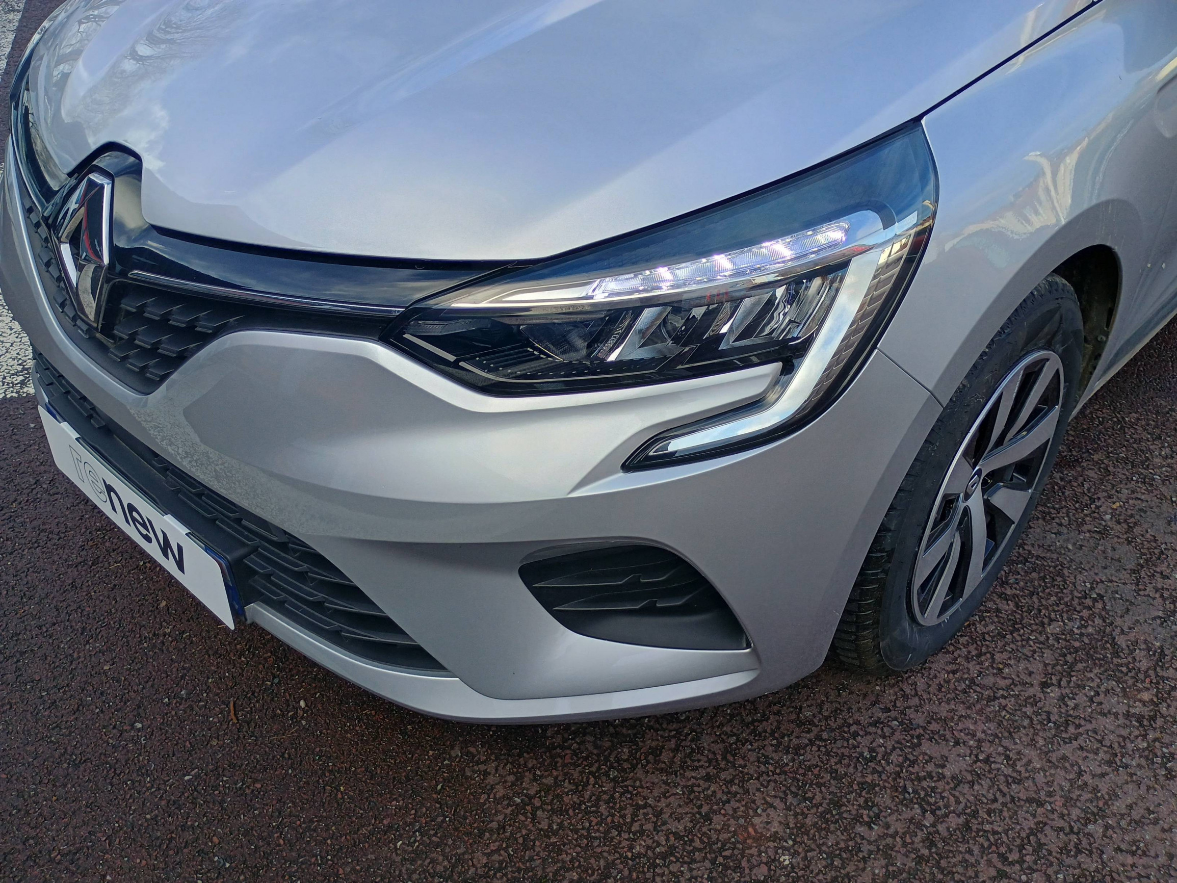 Vente en ligne Renault Clio 5 Clio TCe 90 au prix de 14 990 €