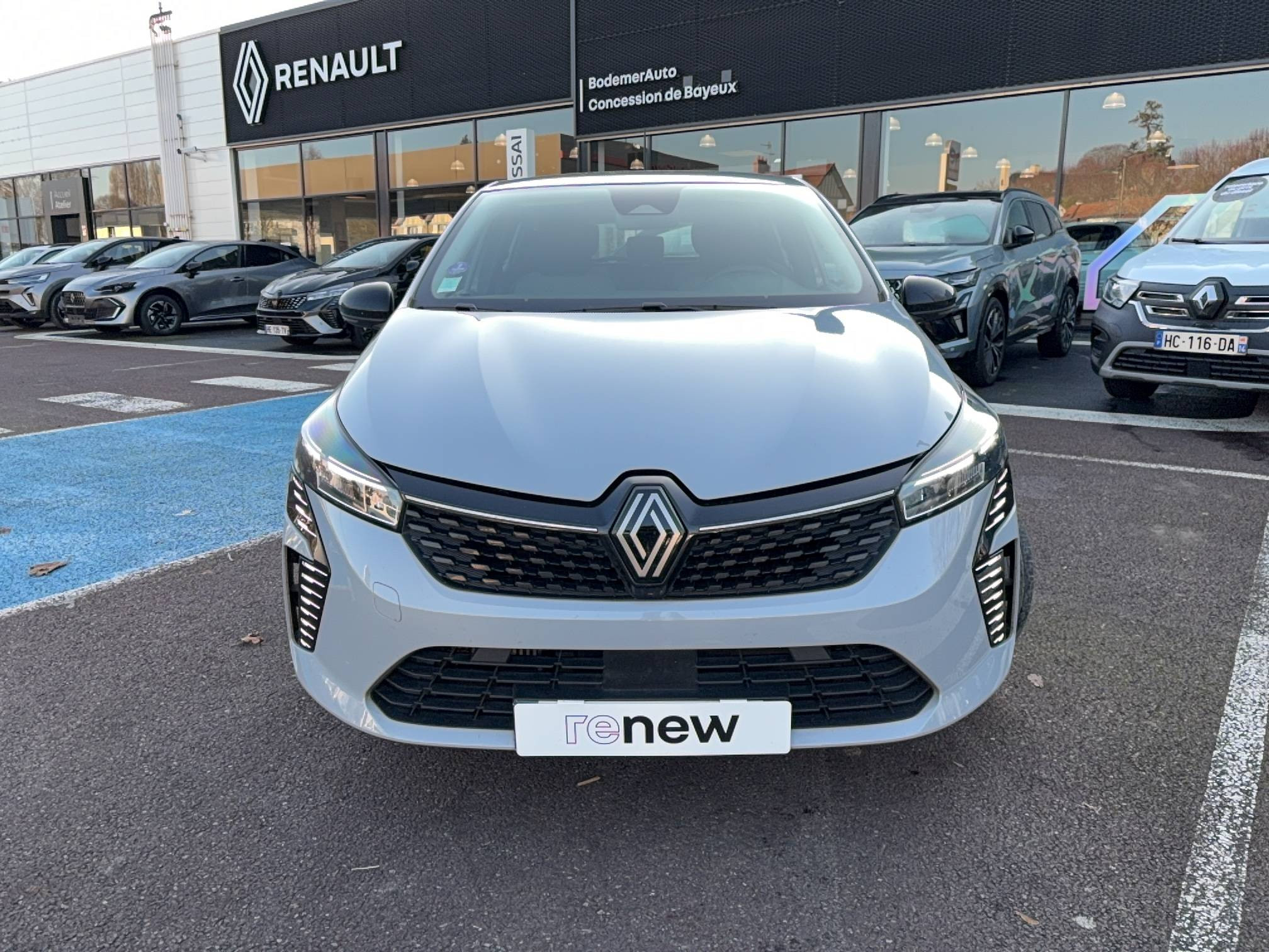 Vente en ligne Renault Clio 5 Clio TCe 90 au prix de 149 990 €