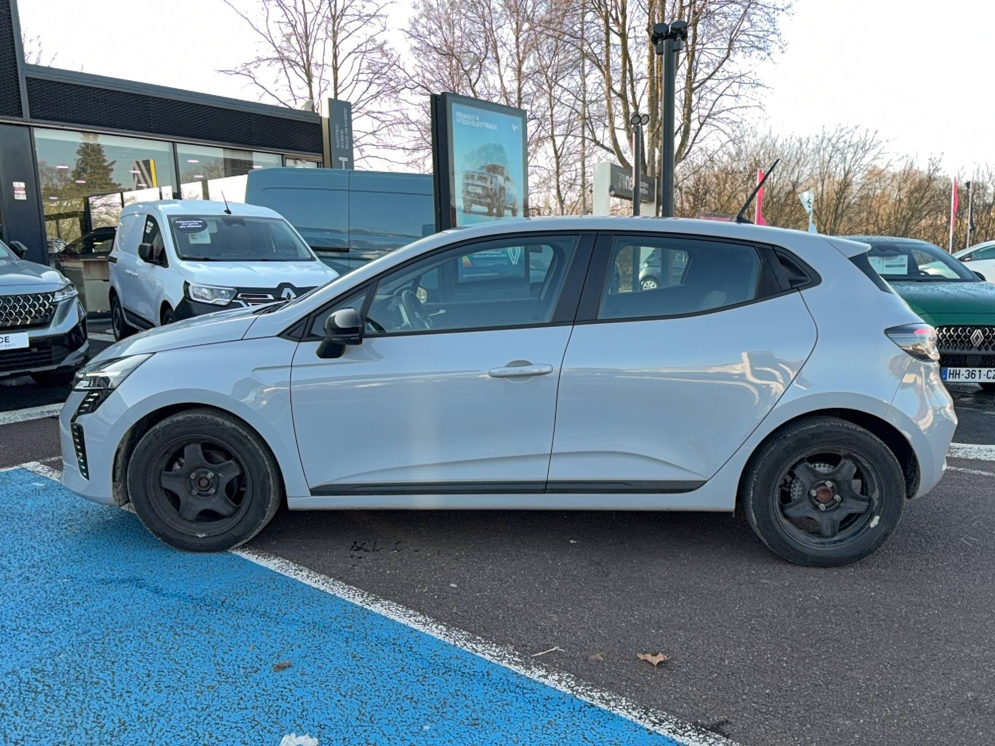 Vente en ligne Renault Clio 5 Clio TCe 90 au prix de 149 990 €