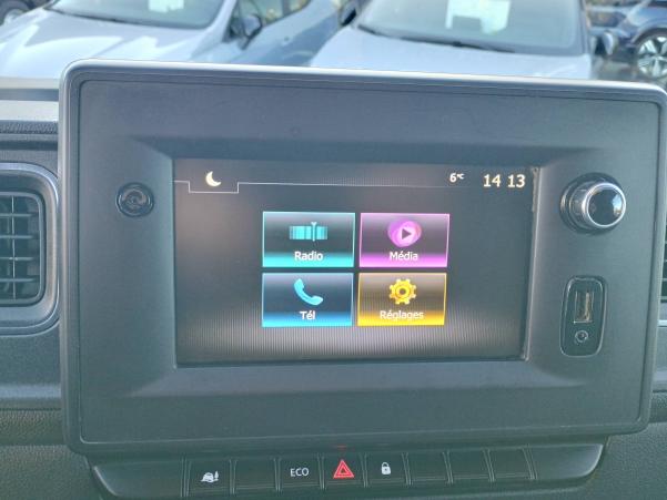 Vente en ligne Renault Master Fourgon MASTER FGN TRAC F3300 L2H2 DCI 135 au prix de 23 490 €