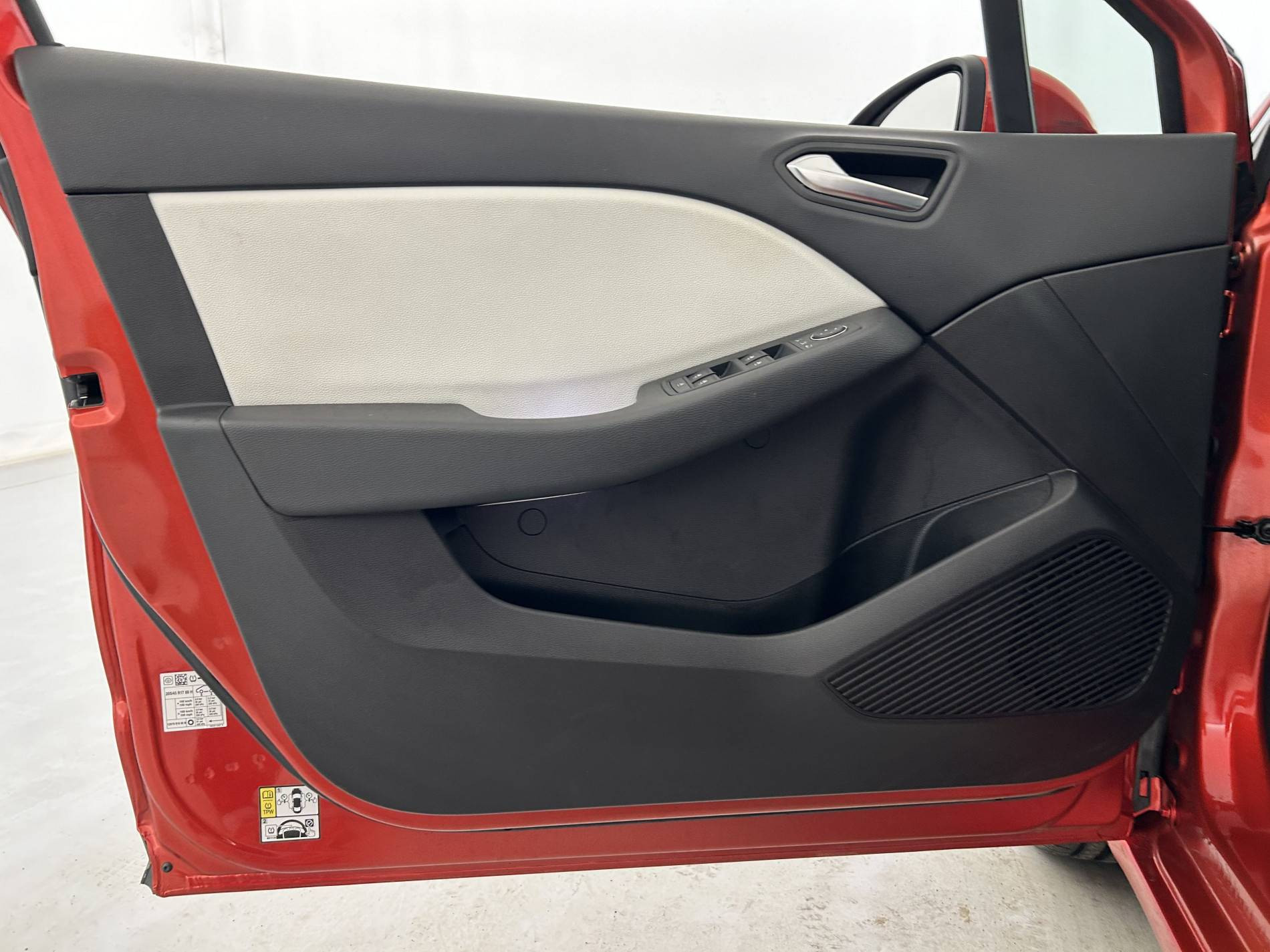 Vente en ligne Renault Clio 5 Clio E-Tech 140 - 21N au prix de 16 590 €