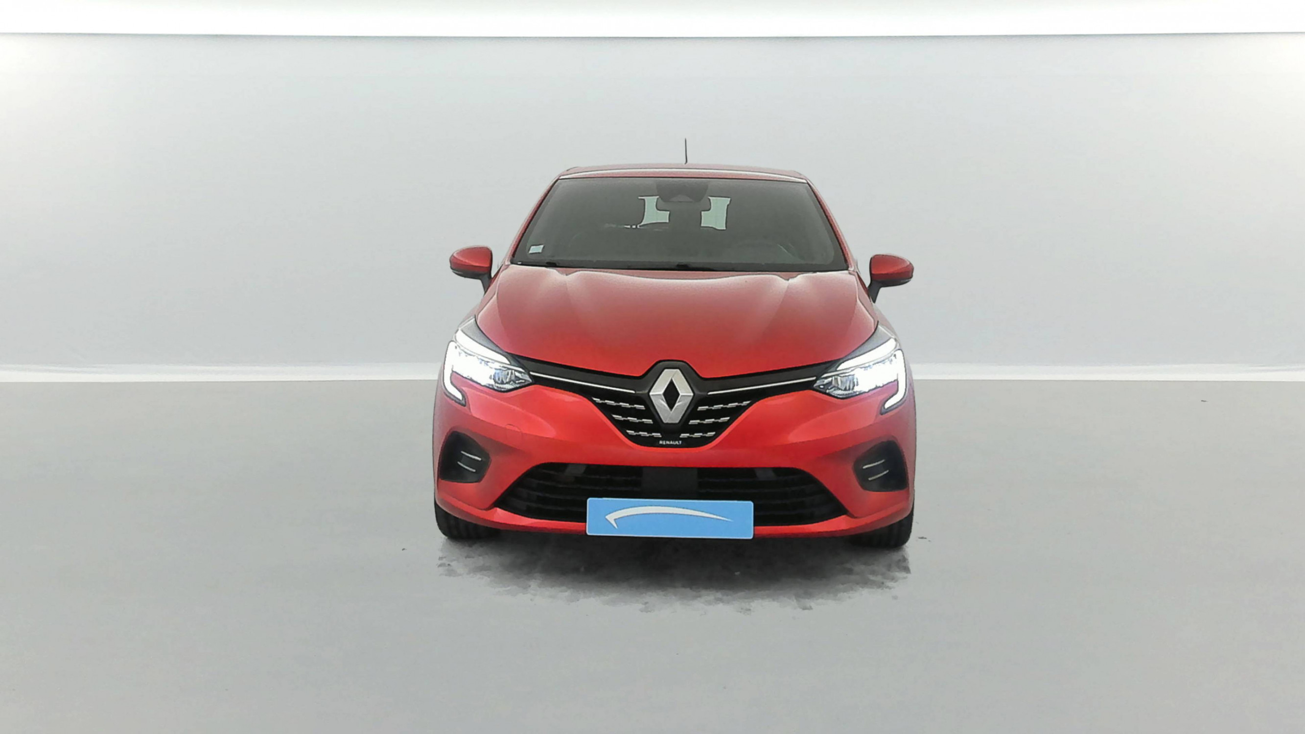 Vente en ligne Renault Clio 5 Clio E-Tech 140 - 21N au prix de 16 590 €