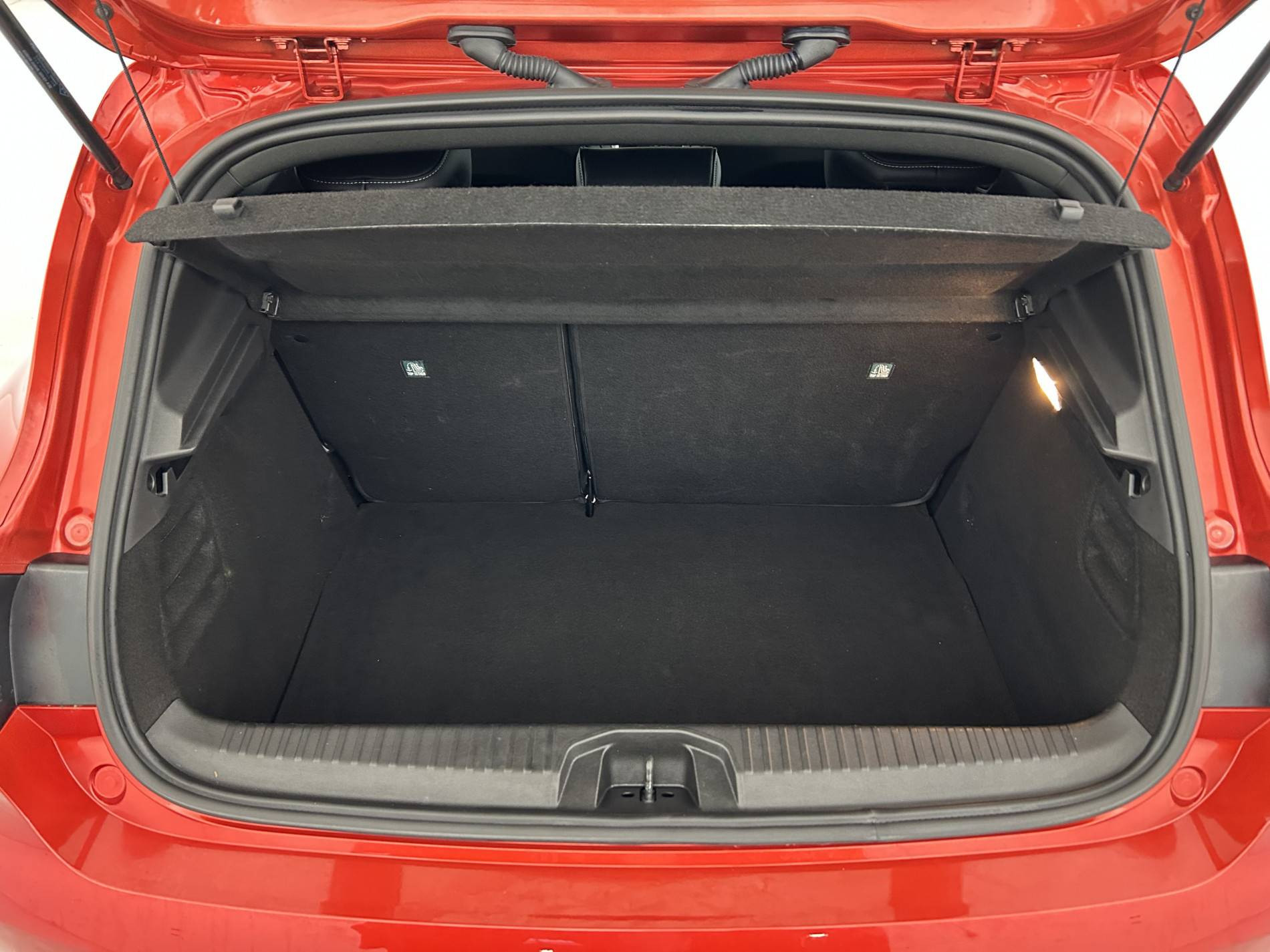 Vente en ligne Renault Clio 5 Clio E-Tech 140 - 21N au prix de 16 590 €