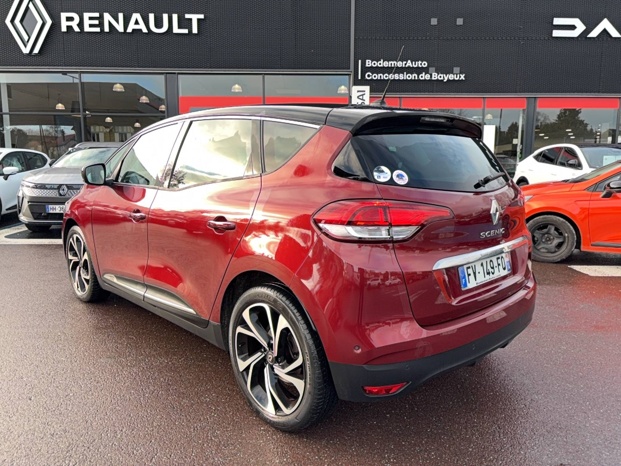 Vente en ligne Renault Scenic 4 Scenic Blue dCi 120 au prix de 17 990 €
