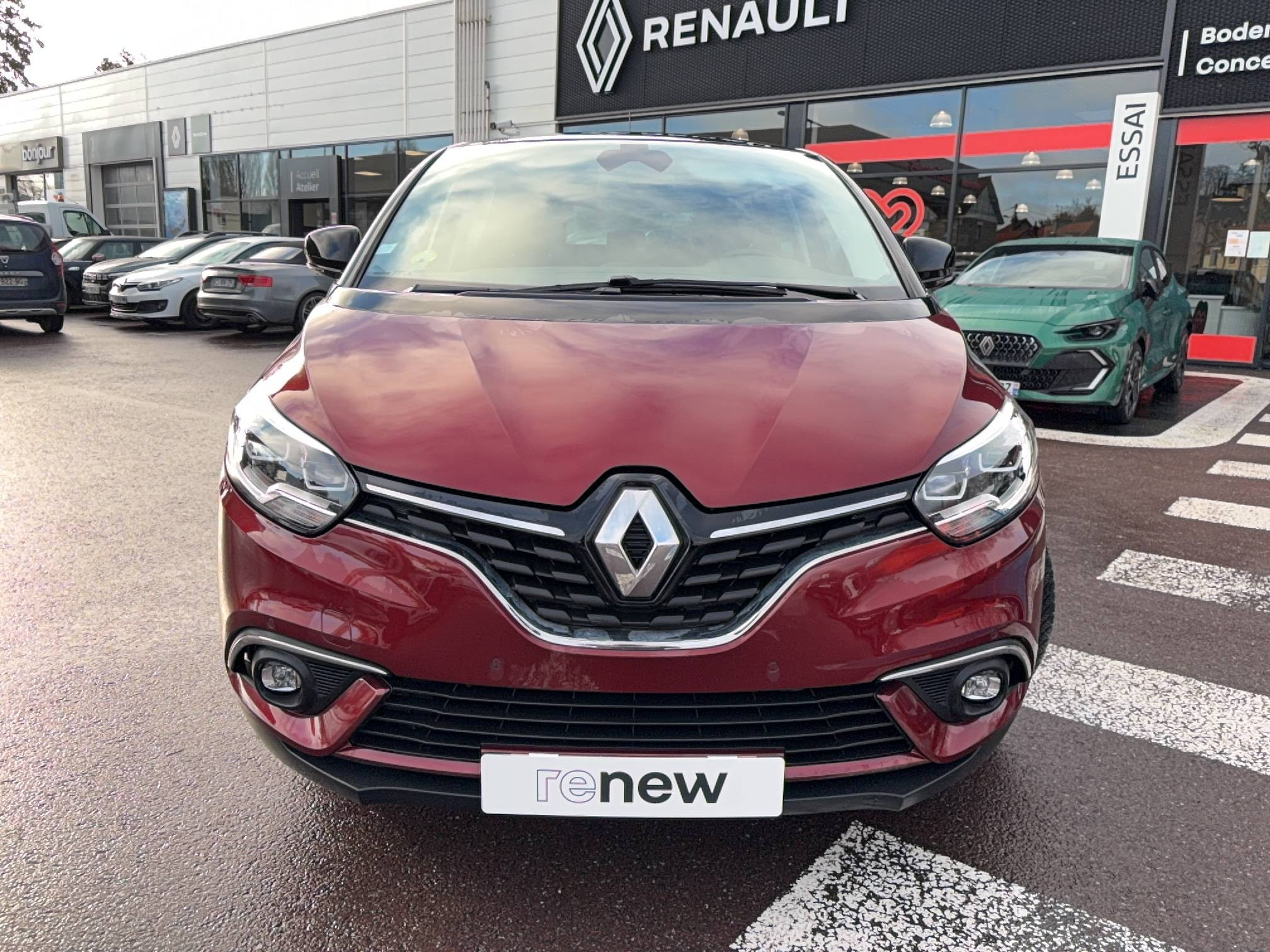 Vente en ligne Renault Scenic 4 Scenic Blue dCi 120 au prix de 17 990 €