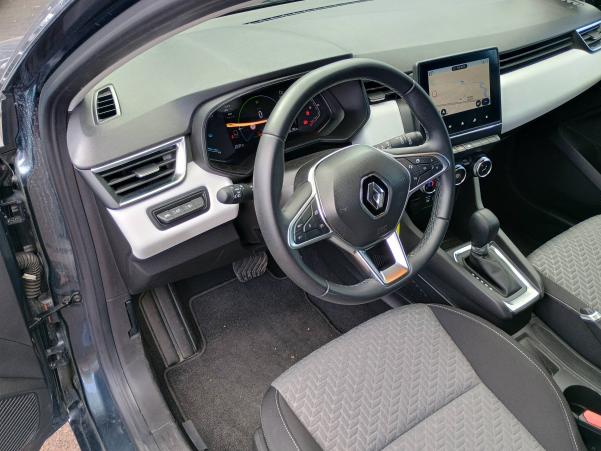 Vente en ligne Renault Clio 5 Clio E-Tech full hybrid 145 au prix de 17 990 €