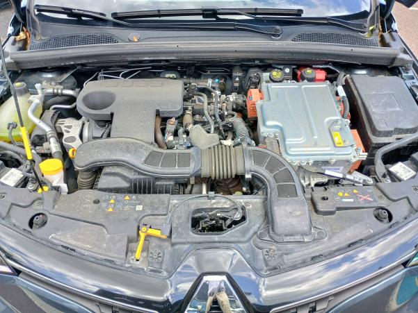 Vente en ligne Renault Clio 5 Clio E-Tech full hybrid 145 au prix de 17 990 €