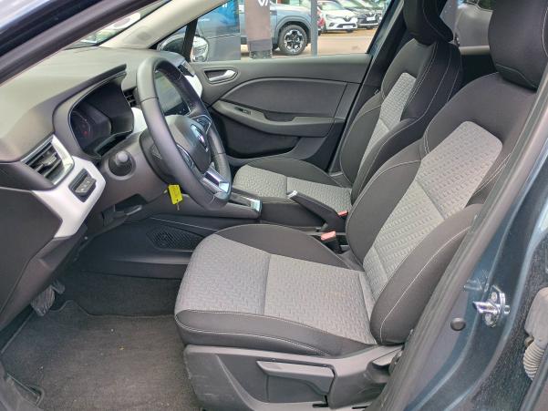 Vente en ligne Renault Clio 5 Clio E-Tech full hybrid 145 au prix de 17 990 €