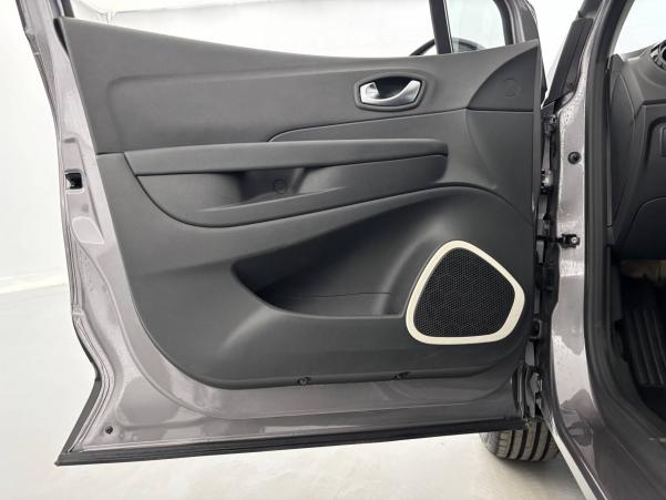 Vente en ligne Renault Captur Captur dCi 90 E6C au prix de 13 590 €