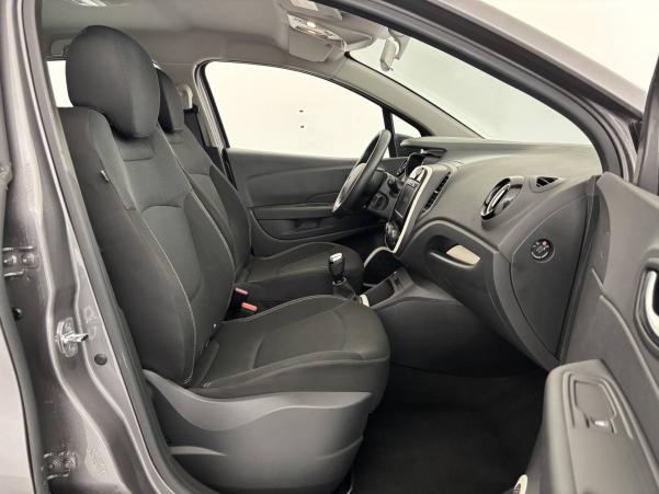 Vente en ligne Renault Captur Captur dCi 90 E6C au prix de 13 590 €