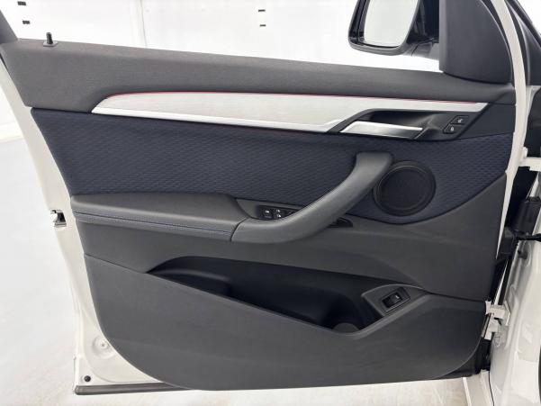 Vente en ligne Bmw X1 X1 sDrive 18i 140 ch au prix de 25 990 €