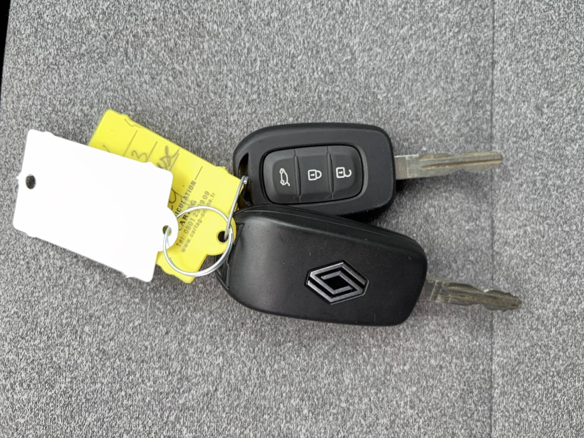 Vente en ligne Renault Clio 5 Clio TCe 90 au prix de 14 490 €