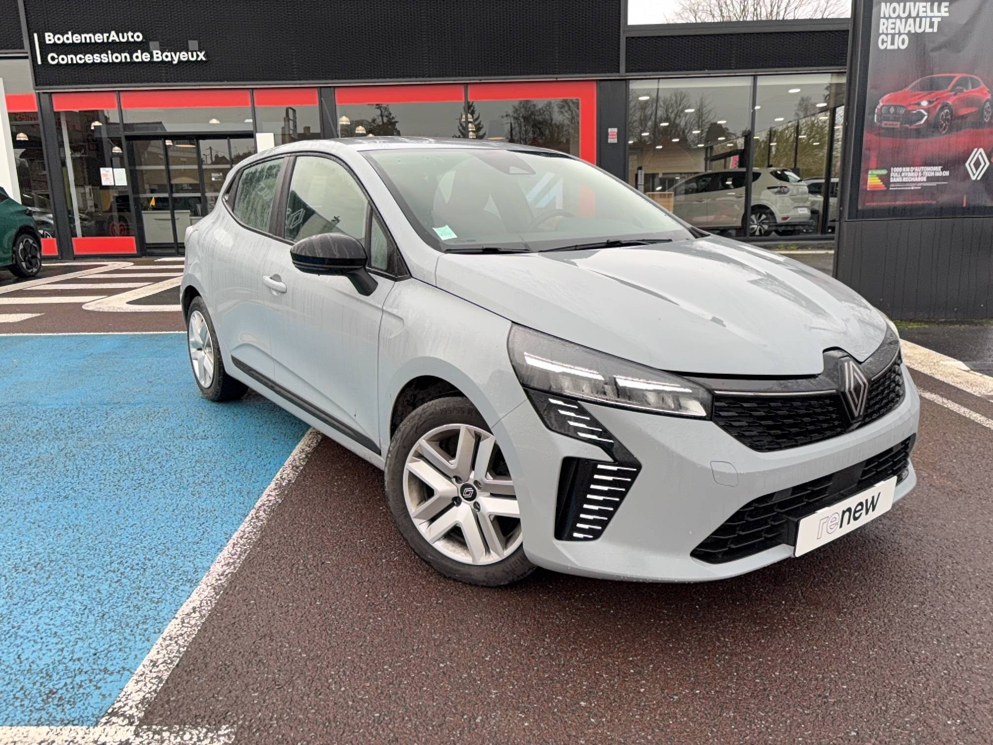 Vente en ligne Renault Clio 5 Clio TCe 90 au prix de 14 490 €