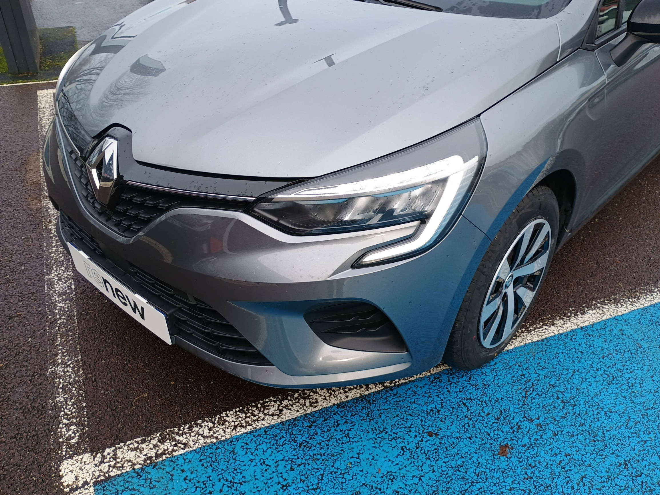 Vente en ligne Renault Clio 5 Clio TCe 90 au prix de 14 490 €